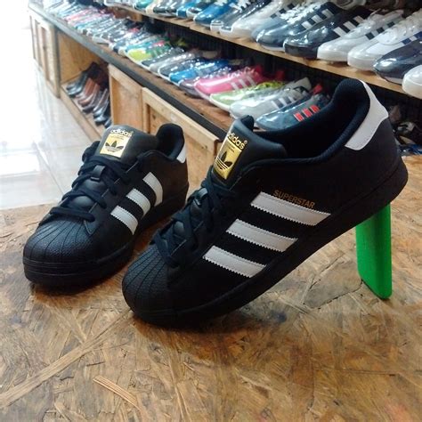 sepatu Adidas Superstar